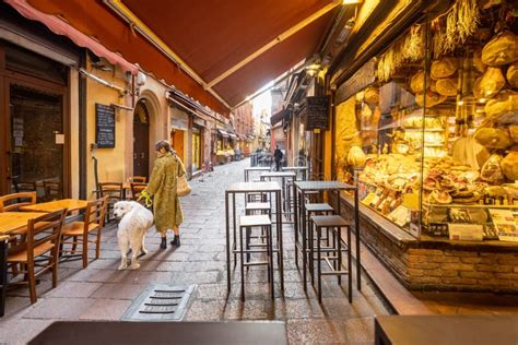 stores in bologna italy